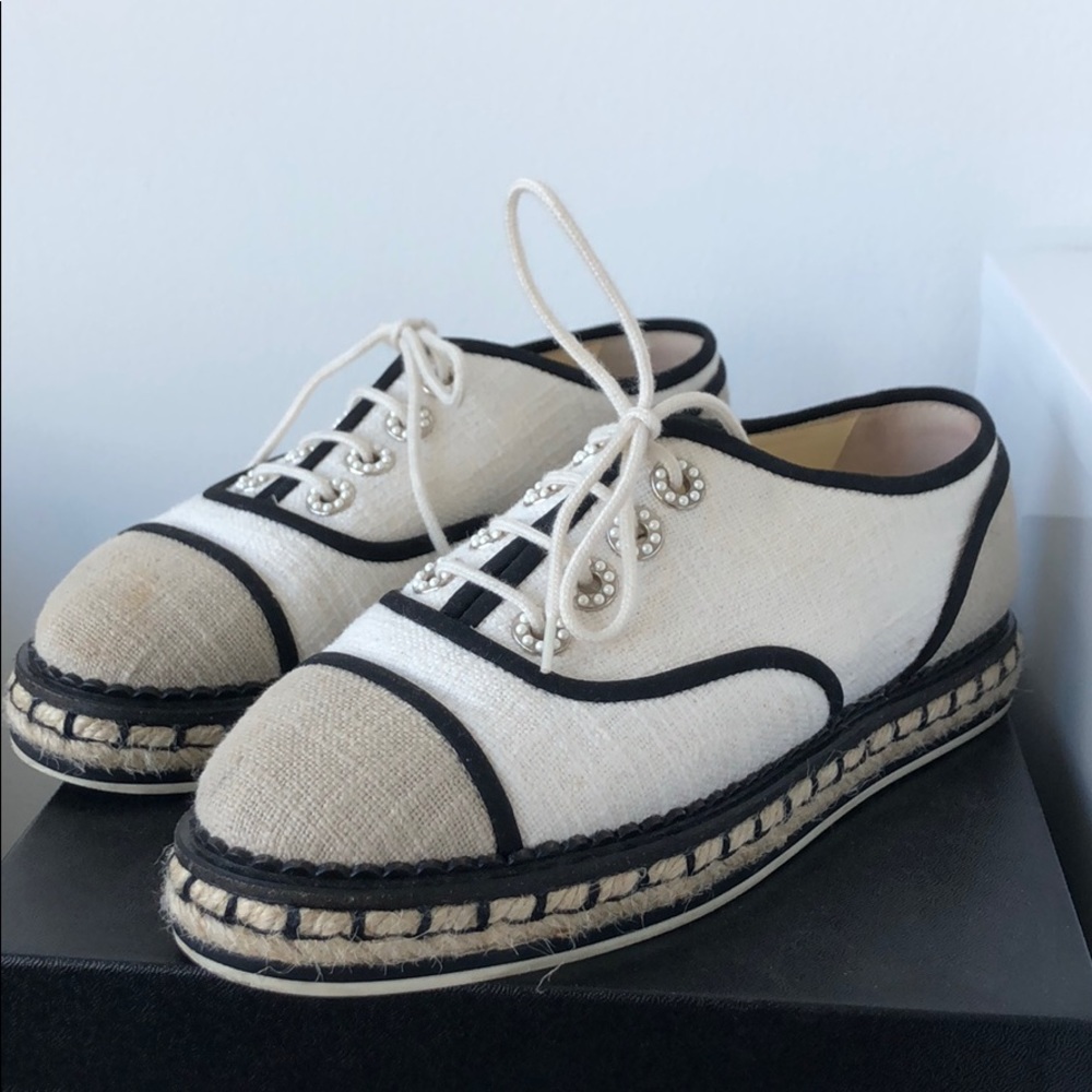 Chanel lace up cotton espadrilles beige size 35